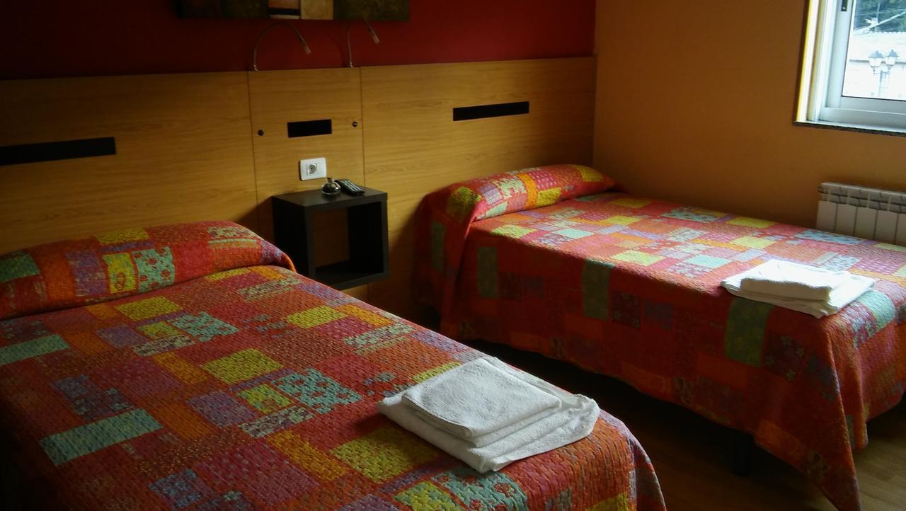 טריאקסטלה Hostal-Meson Vilasante מראה חיצוני תמונה